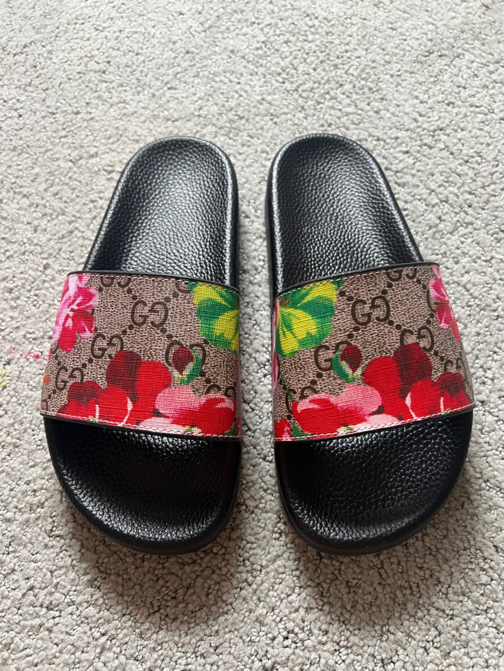 GUCCI GG Supreme Bloom Slides Sandals NEW size 36